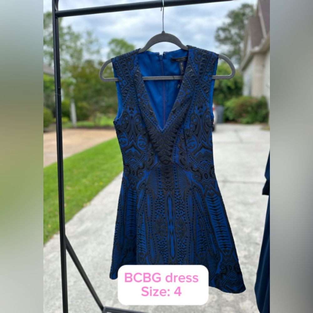 BCBGMaxAzria Blue and Black V-Neck A-Line Midi Dress